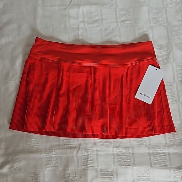 Lululemon Mid-Rise Pleat To Street Skirt With Built-In Shorts Red 12 - Picture 1 of 16